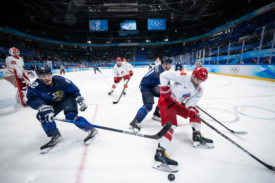 Harri Pesonen and Iiro Pakarinen of Finland against Yegor