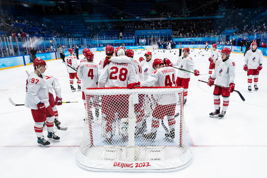 Players of Russia looks dejected