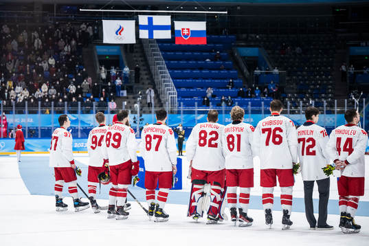 Players of Russia looks dejected