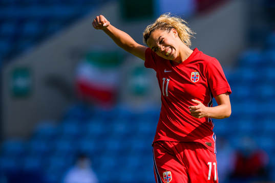 Celin Bizet Ildhusøy of Norway celebrates
