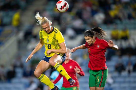 Fridolina Rolfö of Sweden scores 4-0