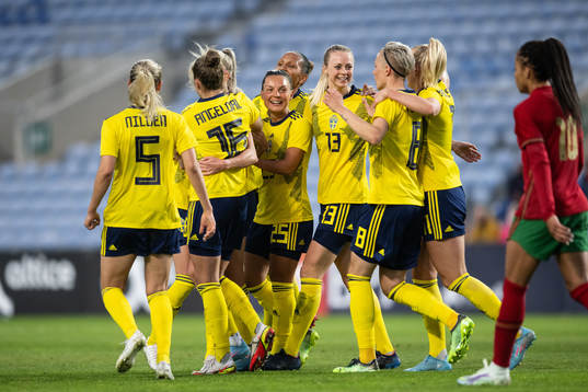 Players of Sweden celebrate