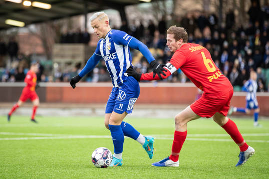 IFK Göteborgs Erik Sorga och Landskronas Philip Andersson