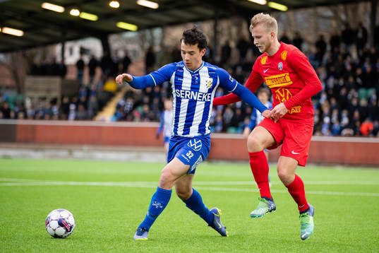 IFK Göteborgs Hussein Carneil och Landskronas Johan Rapp