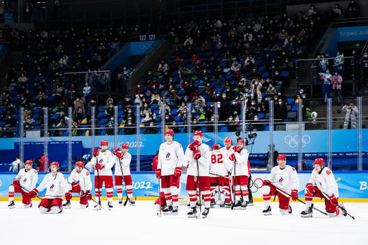 Players of Russia looks dejected