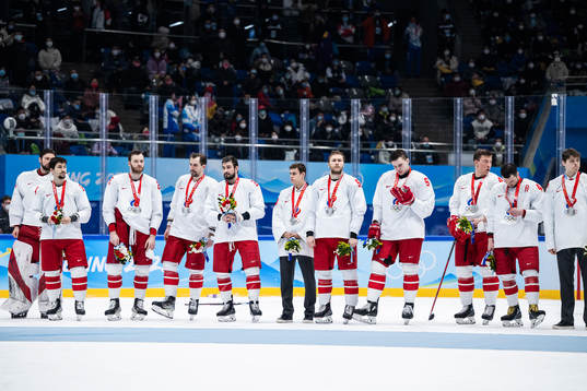 Players of Russia looks dejected
