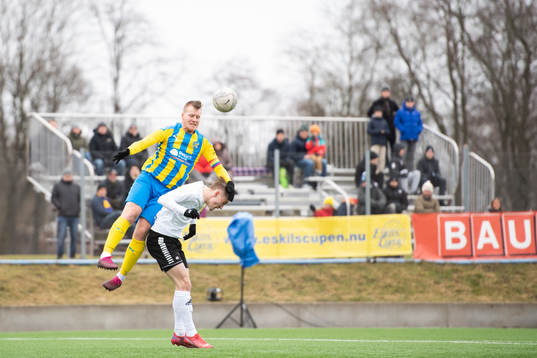 Eskilsminnes Victor Wahlgren och Örebros Noel Milleskog