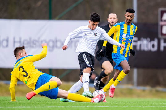 Eskilsminnes Zemri Callaku och Örebros Elias Barsoum