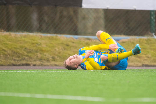 Eskilsminnes Danijal Omanovic har ont