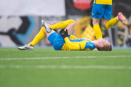 Eskilsminnes Alexander Engholm har ont
