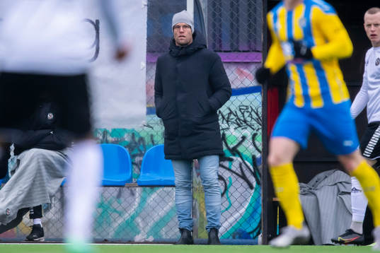 Örebros tränare  Joel Cedergren