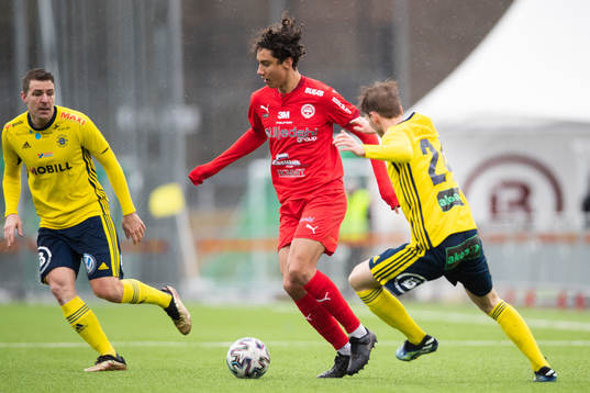 Värnamos Robin Tihi och Ängelholms Edvin Nilsson