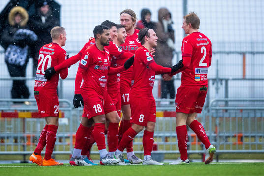 Värnamos spelare jublar