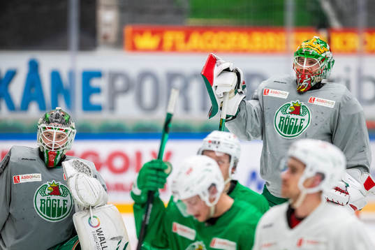 Målvakt Max Lundgren och målvakt Christoffer Rifalk