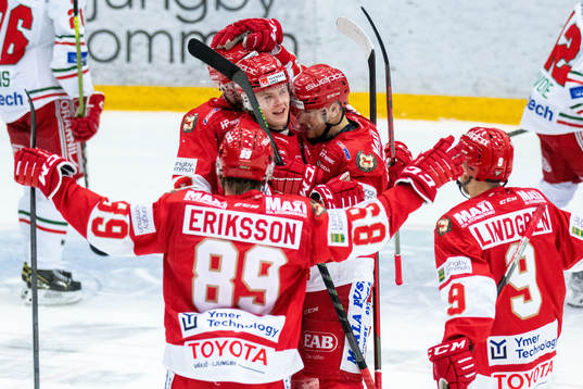 Troja/Ljungbys Jesper Emanuelsson jublar