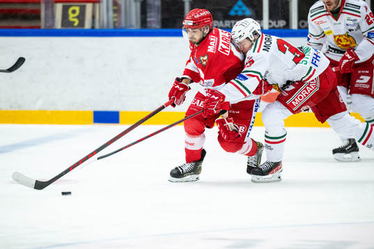 Troja/Ljungbys Kevin Karlsson och Moras Olle Strandell