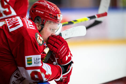 Troja/Ljungbys Emil Eriksson deppar