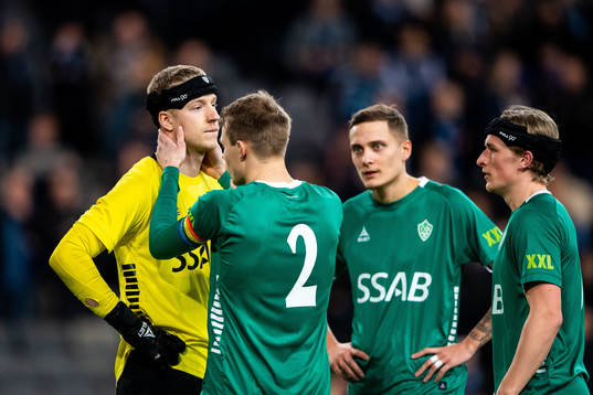 Brages målvakt Viktor Frodig har ont