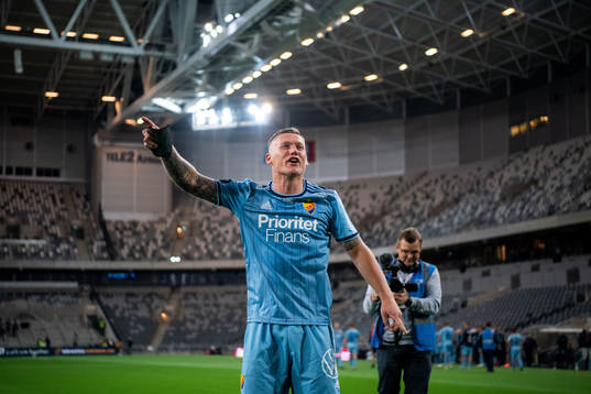 Djurgårdens Victor Edvardsen jublar