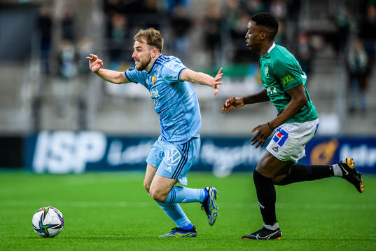 Djurgårdens Albion Ademi och Brages Samouil Izountouemoi