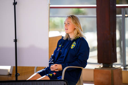Hanna Bennison is interviewed by the media