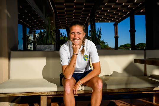 Filippa Angeldahl pose for a portrait