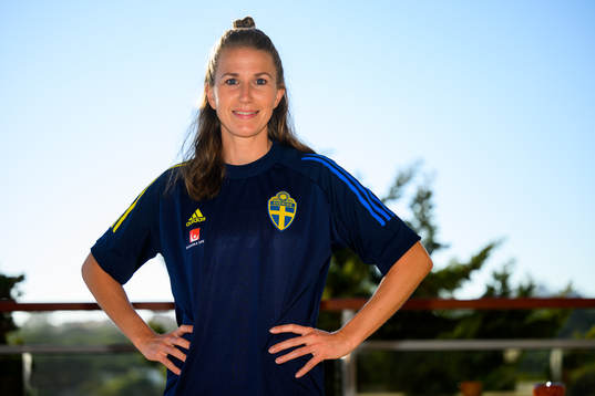 Emma Berglund pose for a portrait