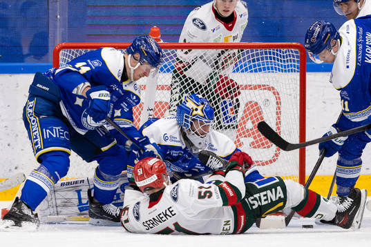 Leksands Carter Ashton och målvakt Kasimir Kaskisuo