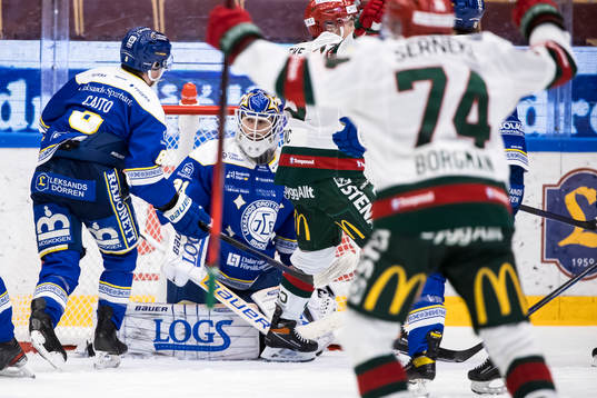 Leksands målvakt Kasimir Kaskisuo deppar