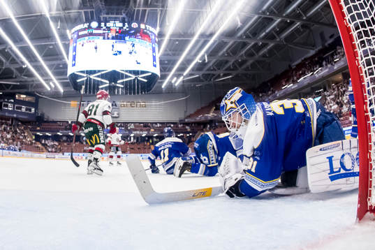 Leksands målvakt Kasimir Kaskisuo deppar