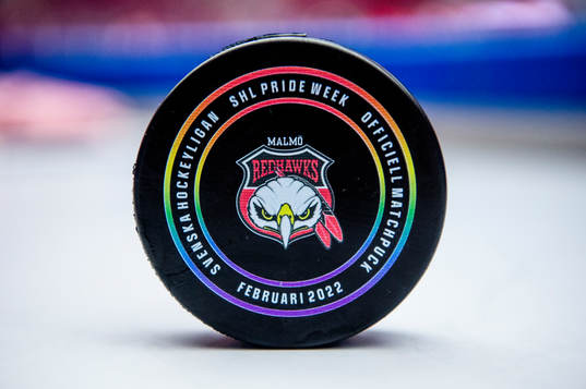 Malmö Redhawks pride-puck