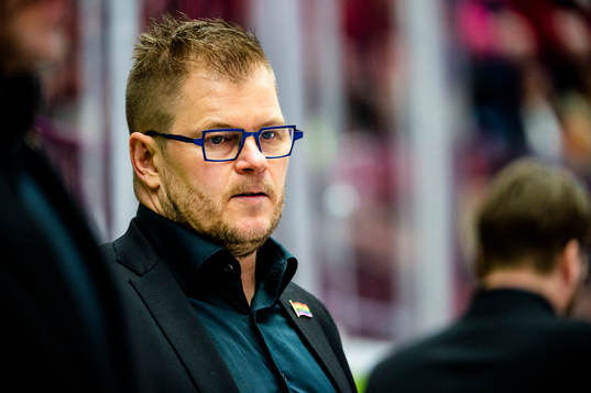 Brynäs assisterande tränare Ari-Pekka Pajuluoma