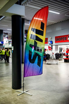 Pride flagga i Malmö arena