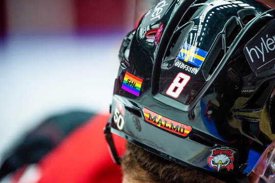 SHL-klistermärke på Malmö Redhawks Johan Olofsson hjälm