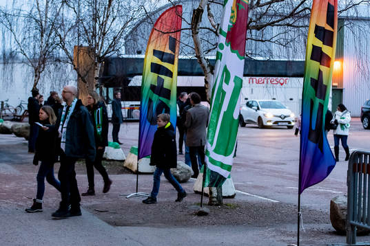 Pride och Rögle flaggor