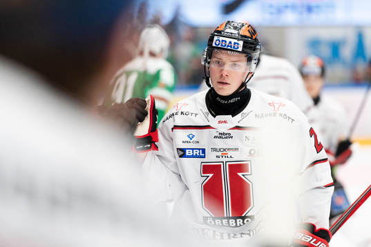 Örebros Linus Öberg jublar