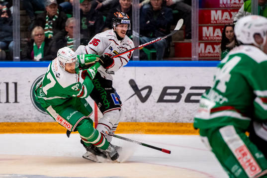 Rögles Vojtech Mozik och Örebros Emil Larsson