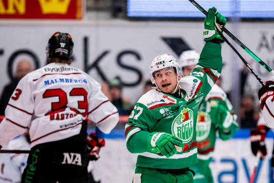 Rögles Leon Bristedt jublar