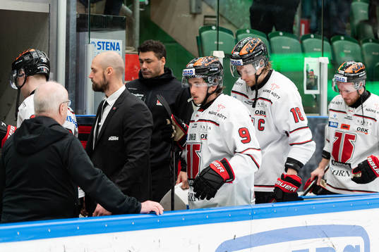 Örebros Nicholas Halloran och Rodrigo Abols deppar