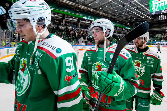 Rögles Lucas Ekeståhl Jonsson jublar