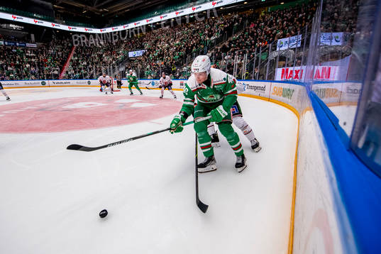 Rögles Oskar Stål Lyrenäs