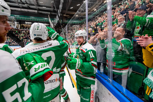 Rögles Lucas Ekeståhl Jonsson jublar