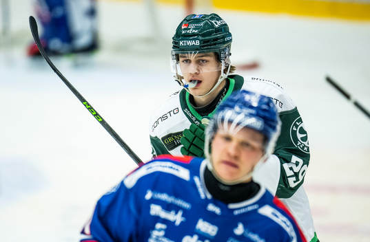 Färjestads Lucas Forsell jublar