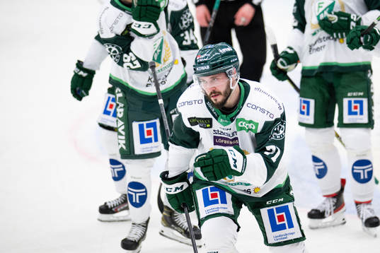 Färjestads Jesse Virtanen jublar