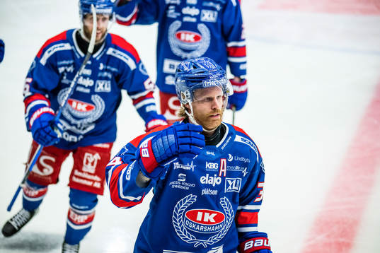 Oskarshamns Philip Samuelsson jublar