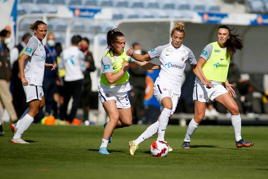 Vilde Bøe Risa and Celin Bizet Ildhusøy of Norway