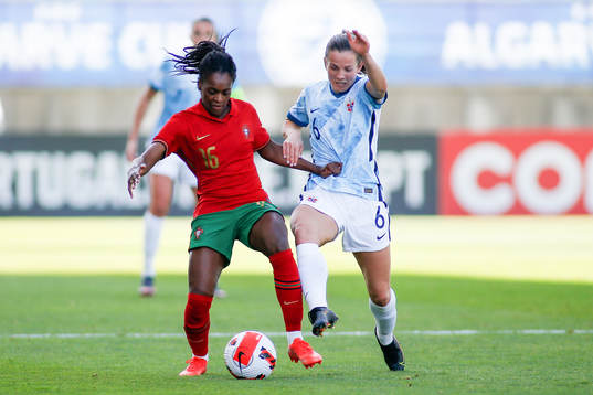 Diana Silva of Portugal and Tuva Hansen of Norway