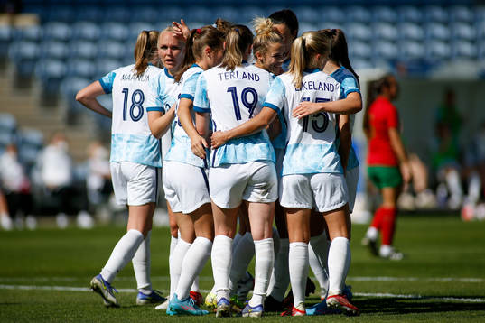 Bläddra bland fler bilder av Football, Algarve Cup, Portugal - Norway