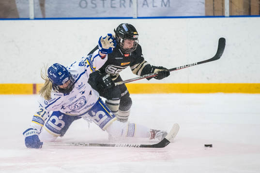 Leksands Tereza Vanisova och SDEs Magdalena Winbo