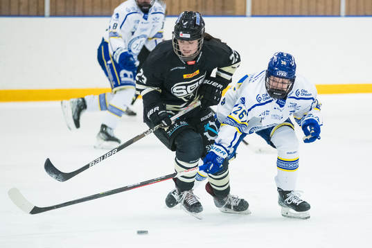 SDEs Vendela Olsson och Leksands Paige Lindsey Agnew